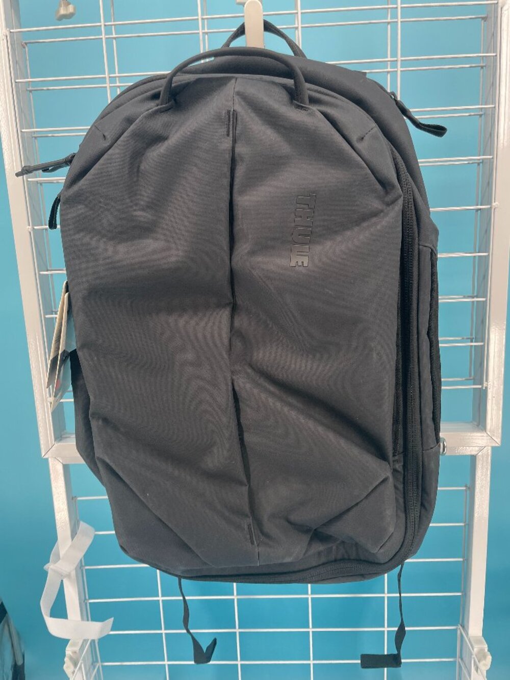 NWT Thule Aion Travel Backpack 40L - Thule Aion Travel Backpack 40L